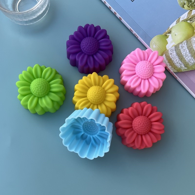Soap Making Supplies - 6 Pcs Set Non-Stick Flower Designs