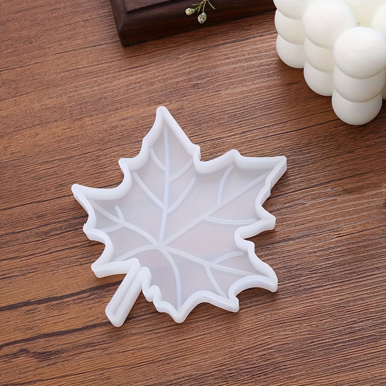 1PC Maple Leaf shaped Silicone - Soap Making Supplies บทวิจารณ์และราคา