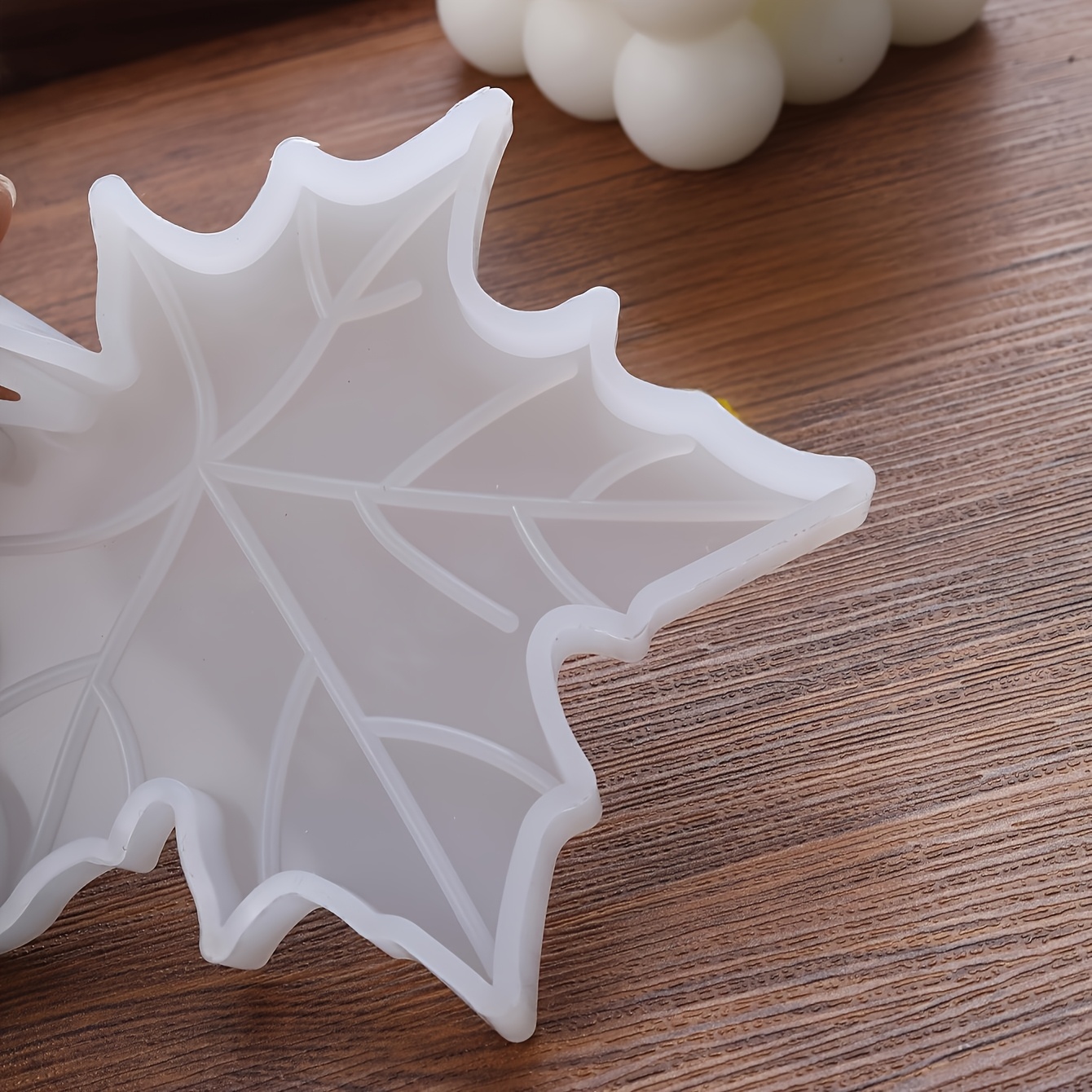 1PC Maple Leaf shaped Silicone - Soap Making Supplies บทวิจารณ์และราคา